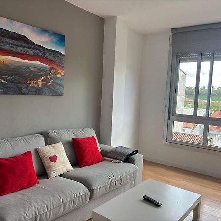 Amplio Piso Con Vistas En La Entrada Del Camino C4 Διαμέρισμα Σαντιάγο ντε Κομποστέλα Εξωτερικό φωτογραφία